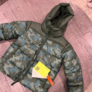 Boys brand new jacket. Size 6/7 T